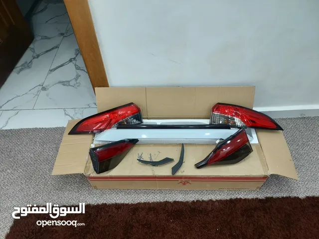 ضواو خلفيه تويتا كورولا