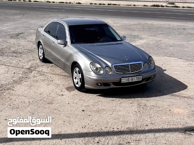 2004 مرسيدس بنز الفئة-E E 200