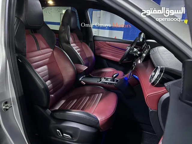 الغرفة الحمراء المميزة MG EHS Luxury Plug-in Hybrid
