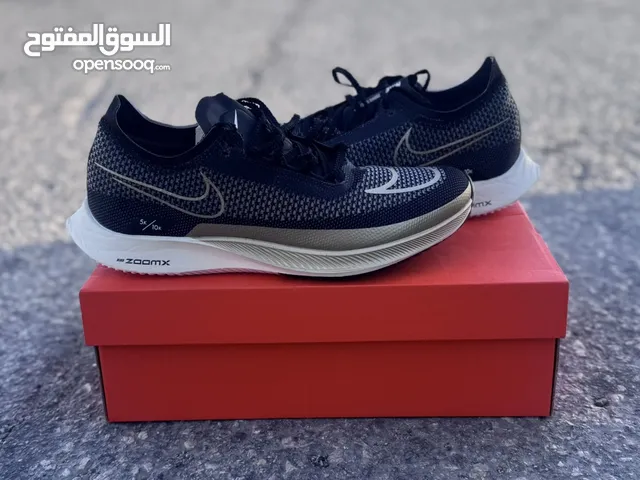 Nike ZoomX Streakfly
