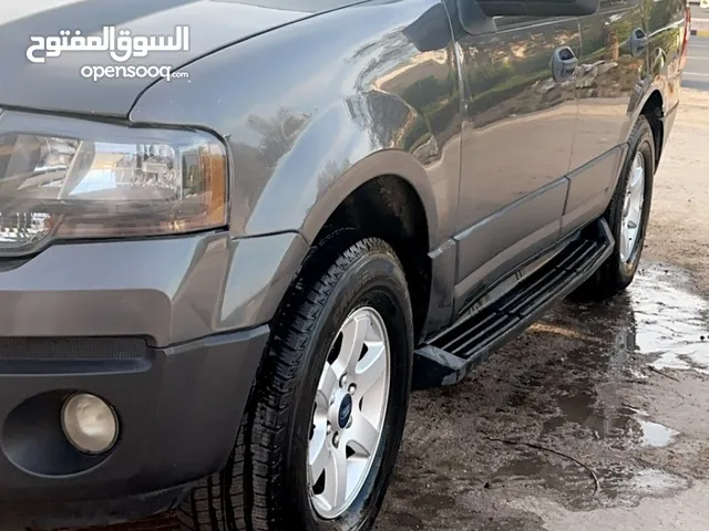 New Ford Expedition in Mubarak Al-Kabeer