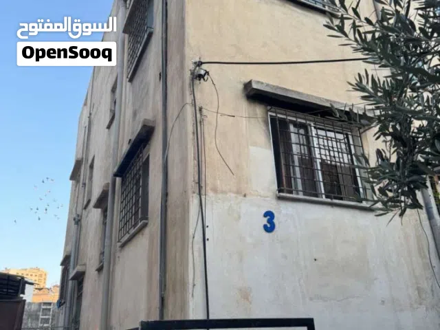 عماره ثلث شقق