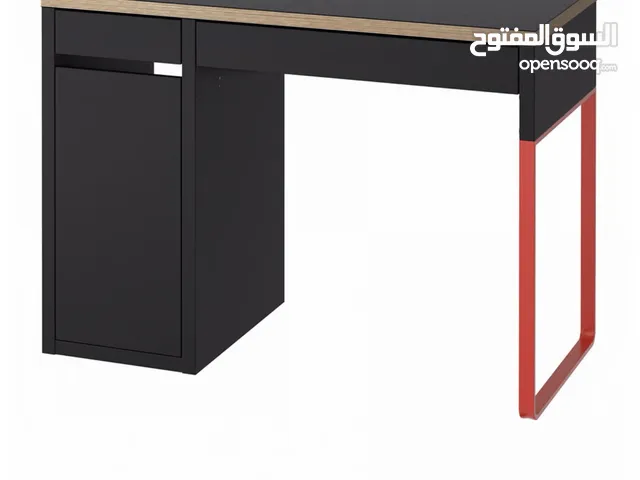 مكتب ايكيا مستعمل 105* 50 cm MICKE بحالة الجديد - مكتب ايكيا لون اسود في احمر -كما تجد صور من ايكيا