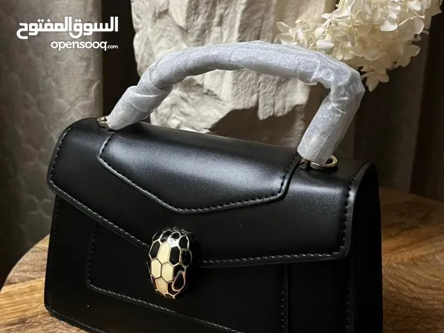 شنط جديدة ماركات عالمية Bvlgari وايضا ماركة Coach يوجد خصومات