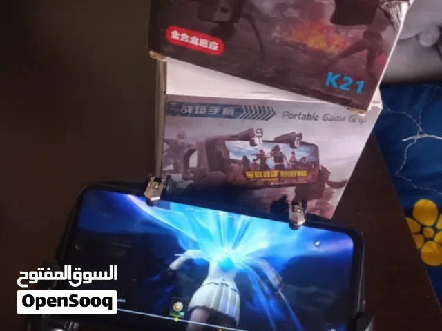 يد تحكم ببجي عليها عرض الواحده في 4 واثنتان في 7