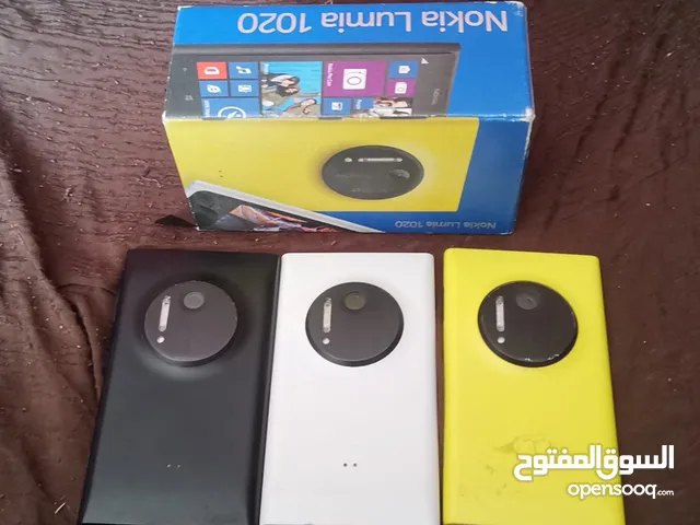 نوكيا لوميا 1020 للبيع ثلاث اجهزة
