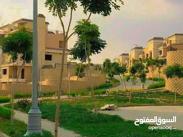 عندي S-villa بسعر لقطه في كمبوند سراي مساحه 212م جاردن 60 م مطلوب 3,400,000 والباقي تكمله اقساط علي