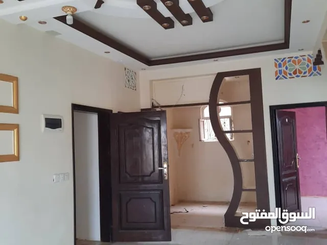 3 m2 5 Bedrooms Apartments for Rent in Sana'a Madbah