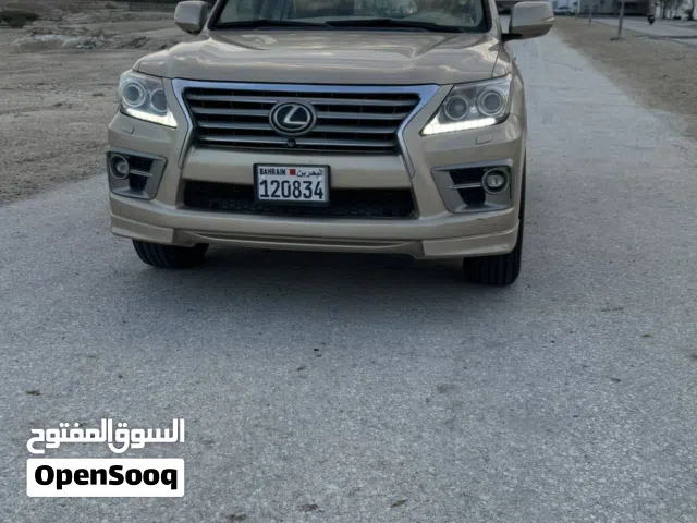 جيب لكزس LX5700