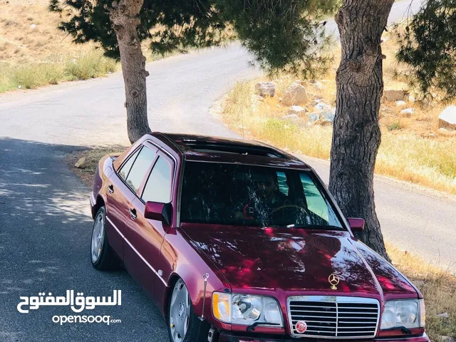 Mercedes Benz E-Class 1993 in Amman