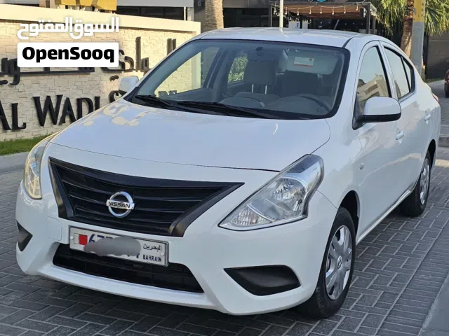 NISSAN SUNNY 2019 FAMILY USED  FULL COVER INSURANCE  PRICE :2400 BD