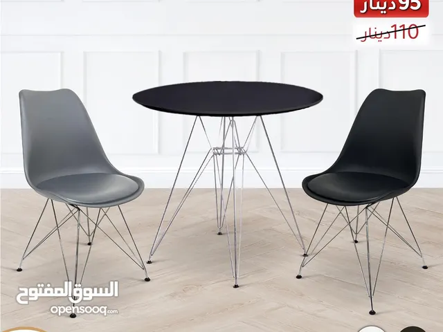 طاولة خشب دائرية أرجل كروم