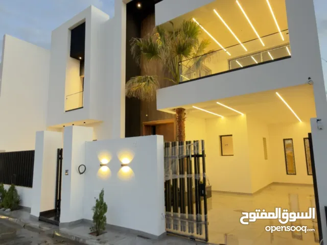 510 m2 More than 6 bedrooms Villa for Sale in Tripoli Al-Serraj