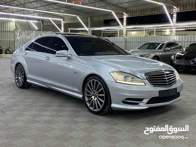Mercedes S550 V8 Full option 2012 Very clean well maintained no accident