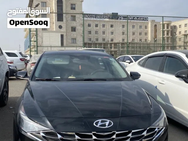 2021 Hyundai Elantra Standard