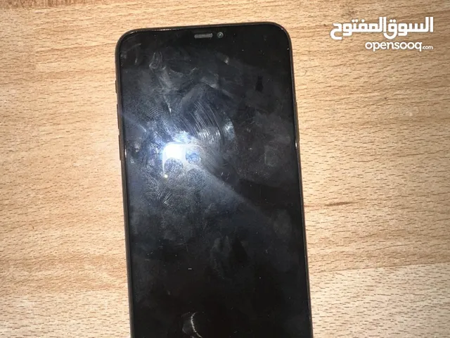 آيفون 11 برو ماكس  مستعمل بحاله ممتازه