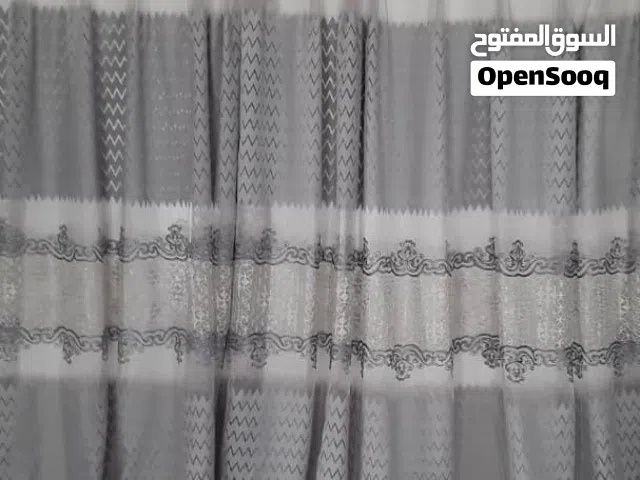 للبيع مستعجل 3 ستاير شبك ثقيل مع القصب والمساكات والعذب 2 ستاير قطيفه مع القصب والمساكات والعذب 2