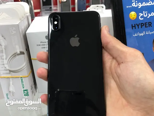 iphone xs max  مستخدم