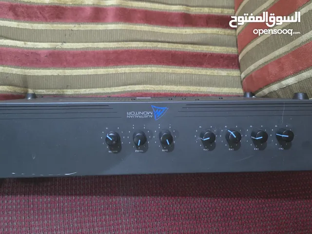 مضخم صوت عالي الأداء للبيع مستعمل بحالة الوكالة