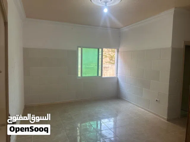 Unfurnished Monthly in Amman University Street