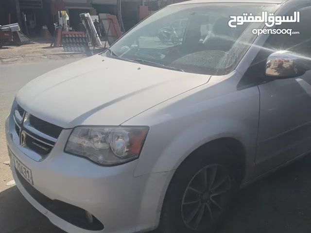 Dodge Caravan 2017 in Baghdad