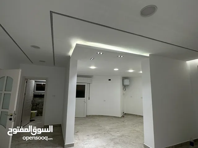 160 m2 3 Bedrooms Apartments for Rent in Tripoli Al-Nofliyen