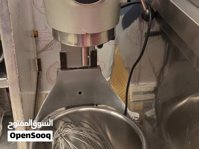 مايكسر خلاط وعجان بجميع مشتملاته