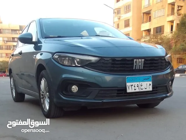 Sedan Fiat in Cairo