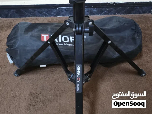 من شركة king joy tripod  حاله شبه جديد