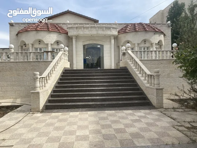 700 m2 More than 6 bedrooms Villa for Sale in Irbid Bushra