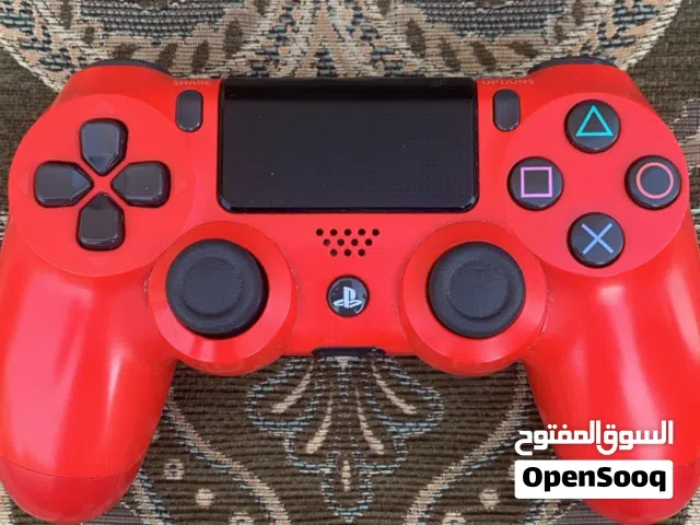بلاستيشن فور استعمال مشكلة بصيطه. في الغير اليسار. يد اصلية