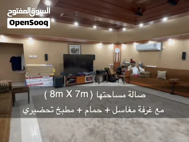 للبيع ديوانية خارجية كبيرة مقاس 10x7