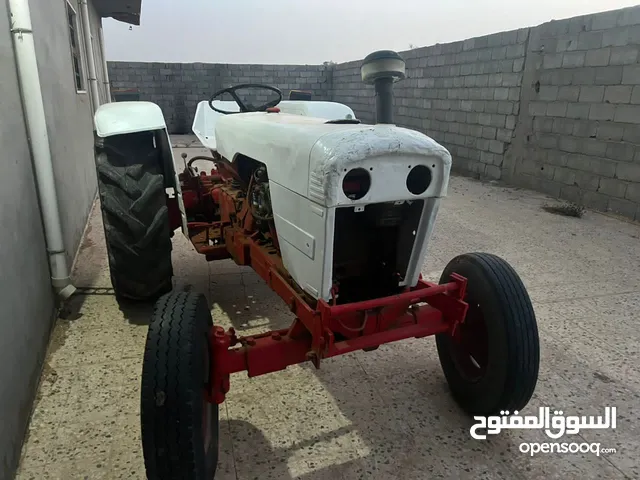 Older than 1970 Tractor Agriculture Equipments in Tripoli