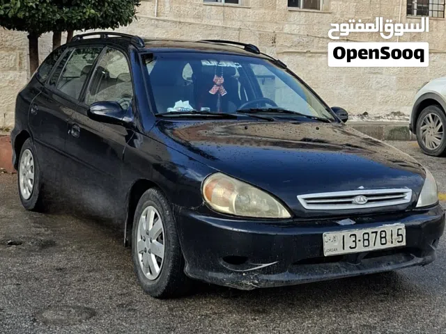 2002 كيا ريو Standard