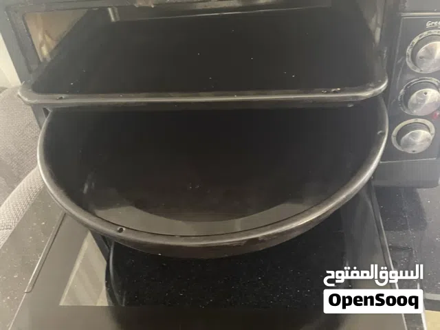 فرن كهربائي للبيع بحالة جيده جدا
