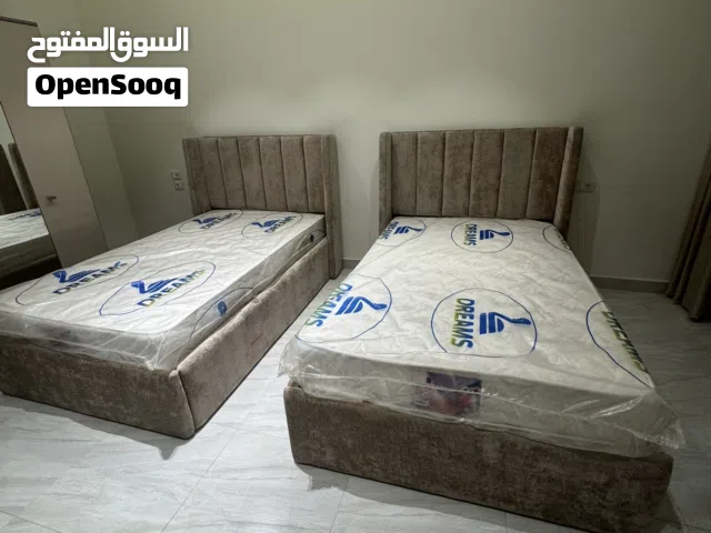 اسرة فردية حجم كبير كامل بالفراش طبي متاعه جديد غير مستعمل المقاس الكبير عرض 1.20 الطول 2 متر