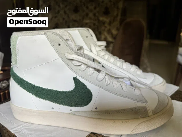حذاء رياضي Nike
