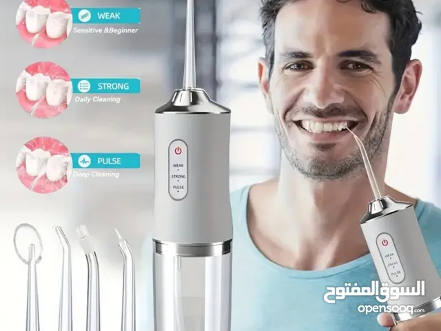 جهاز تنظيف الاسنان بالماء الأفضل صحياً و عملياً وبسعر خرافى