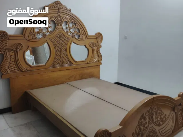 كنتور و سرير ذات خشب نوع فاخر السعر 950 الف
