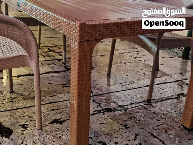 بيع ميز حديقه مع ثلاث كراسي نظافه 100/ 100