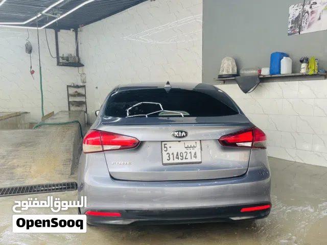 2018 كيا فورتي Standard