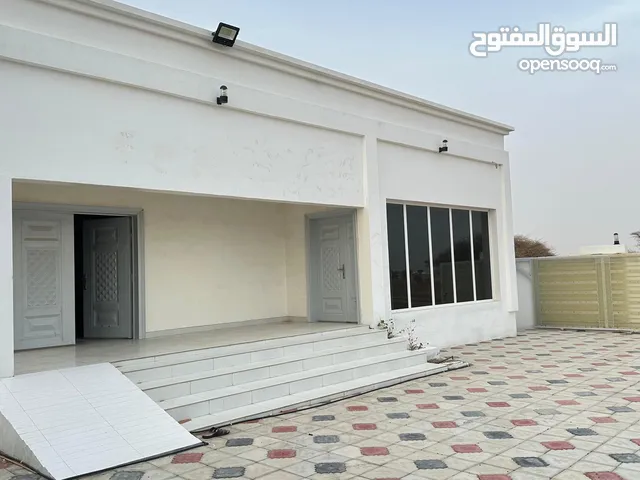 4 Bedrooms Farms for Sale in Al Sharqiya Bidiya