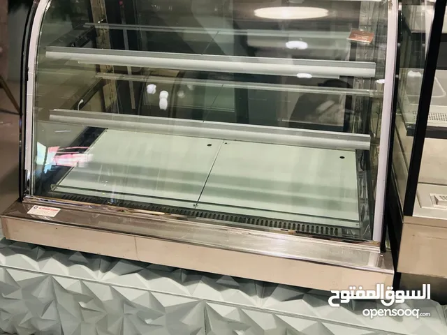 ثلاجه عرض سندويجات وكيكات