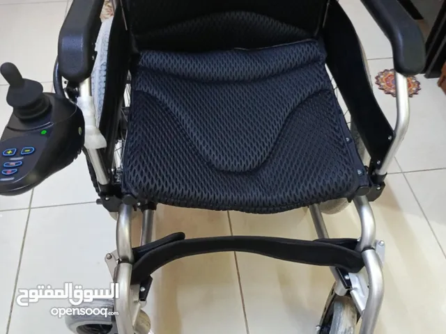 كرسيي متحرك كهربائي ببطاريه . لم يستخدم وبسعر جيد