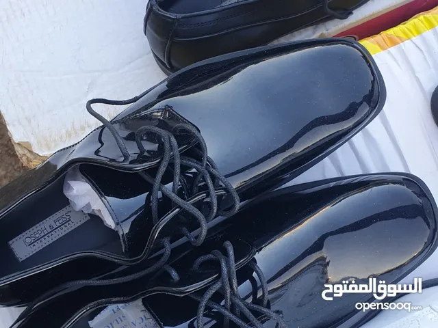 47 Casual Shoes in Basra