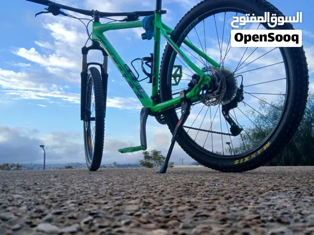 بسكليت SCOTT