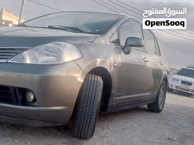 2007 نيسان تيدا
