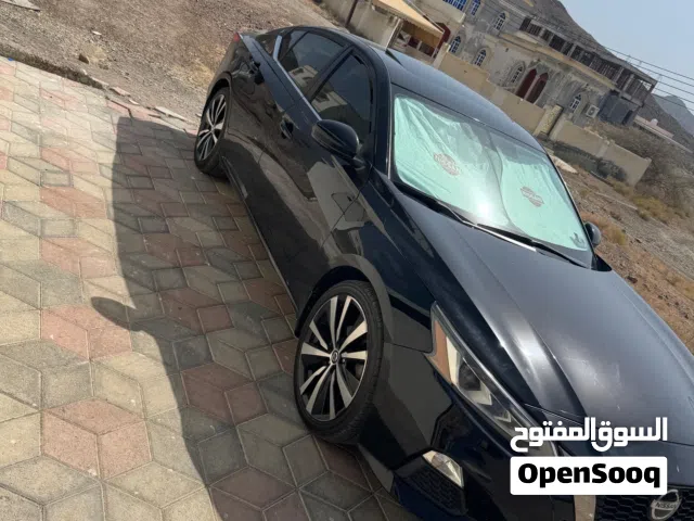 Used Nissan Altima in Al Batinah