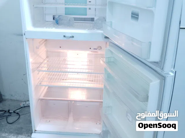 1 ثلاجه توشيبا 20 قدم بحاله ممتازه معا التوصل التشغيل والكفاله تبريد وتجميد قوي ثلاجه حجم كبير