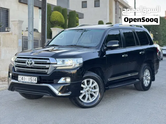 2016 Toyota Land Cruiser GXR